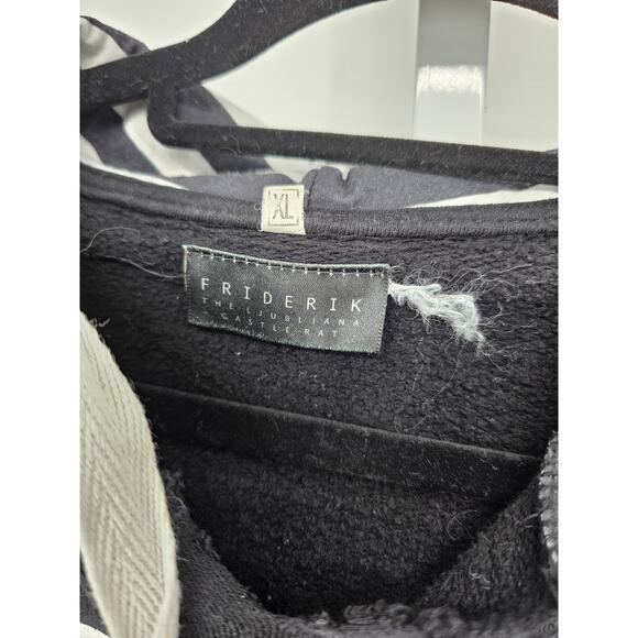 Frederik the Prison Castle Rat Womens Sz XL Pullover Hoodie Black White RARE - Picture 3 of 5